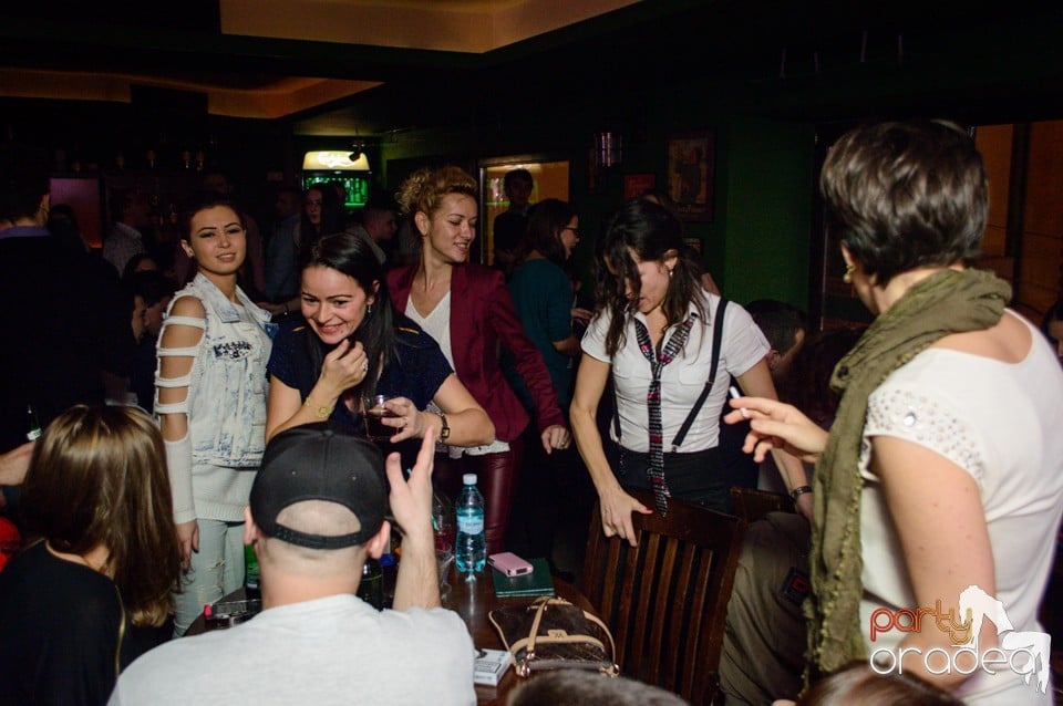 Friday night, Green Pub