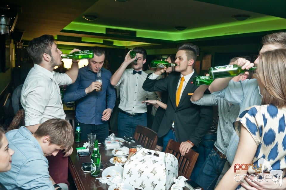 Friday night, Green Pub