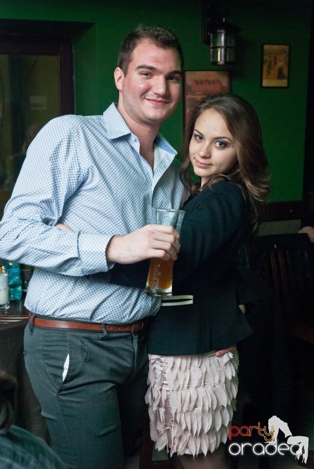 Friday night, Green Pub