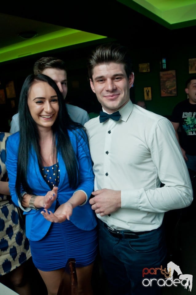 Friday night, Green Pub