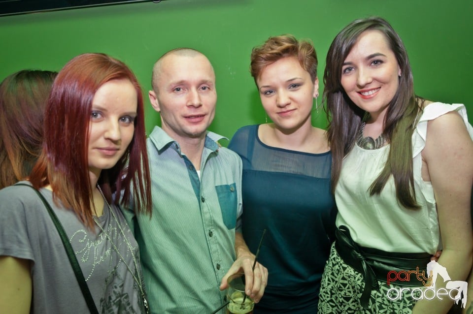 Friday night, Green Pub