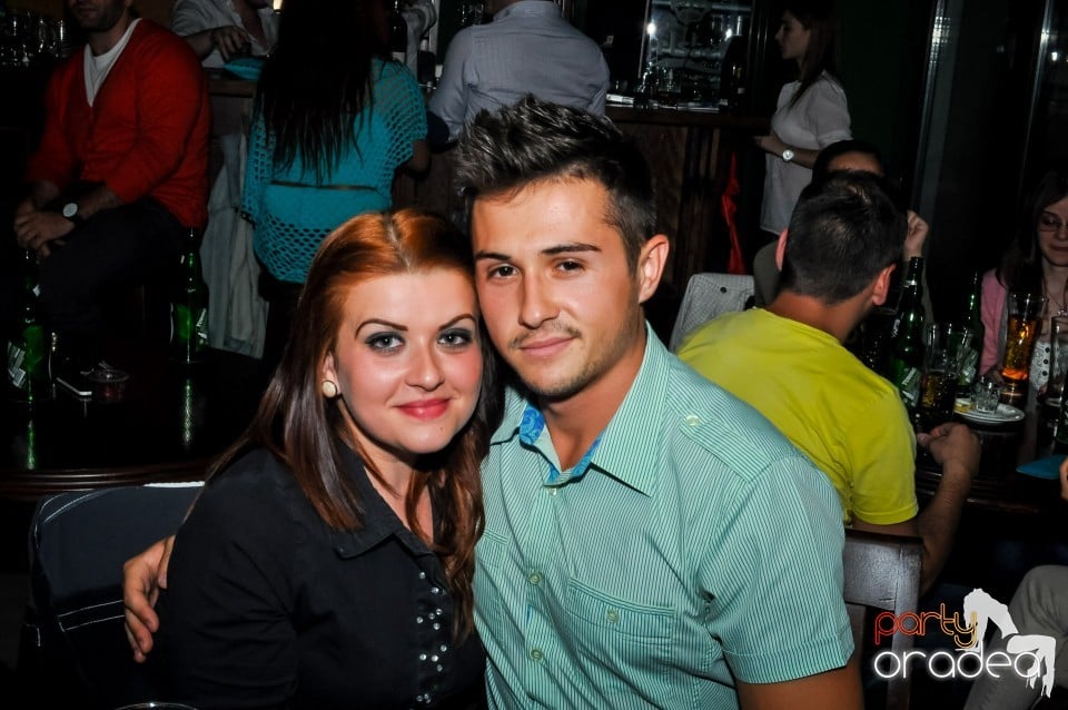 Friday night, Green Pub