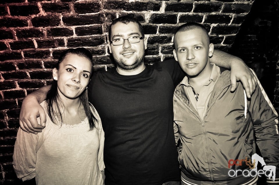 Friday night clubbing, 