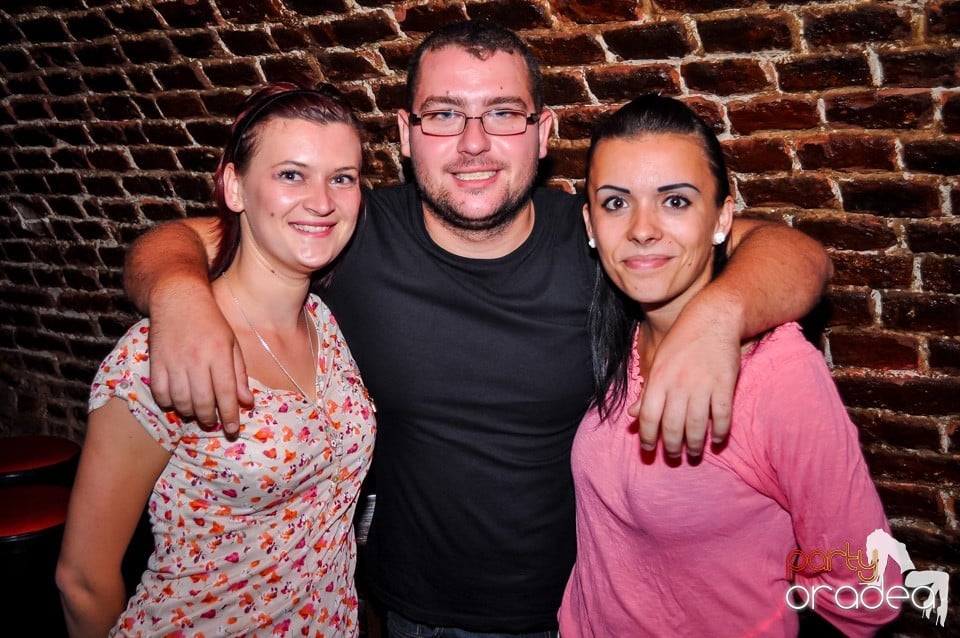 Friday night clubbing, 