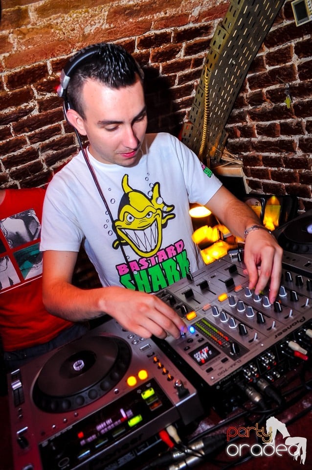 Friday night clubbing, 