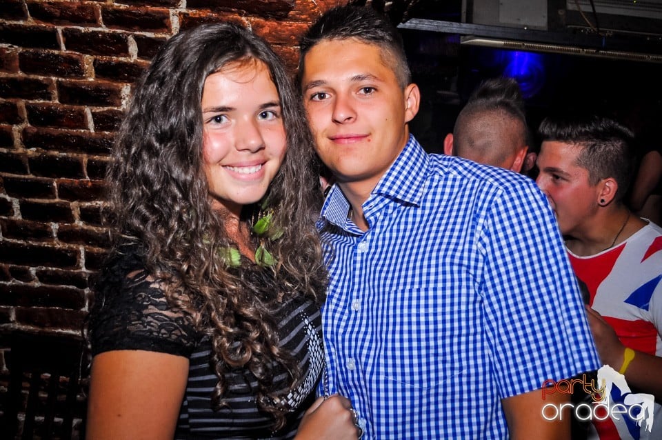 Friday night clubbing, 