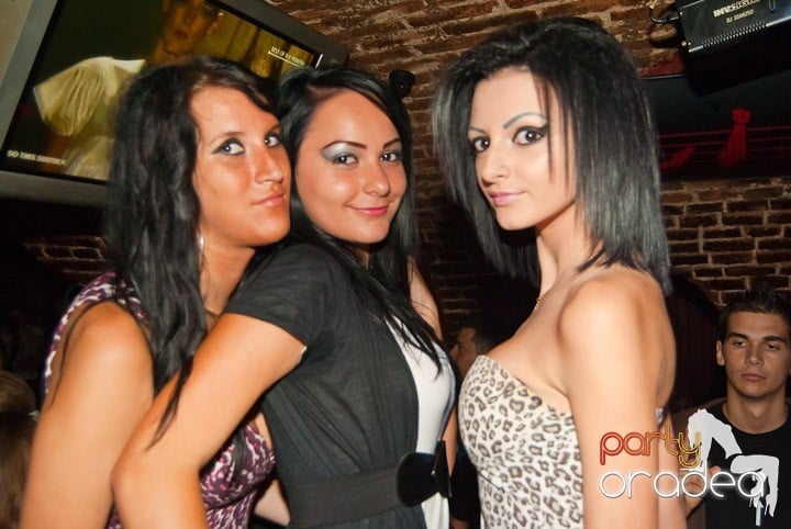 Friday Party @ Escape, 