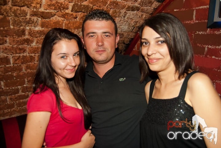 Friday Party @ Escape, 