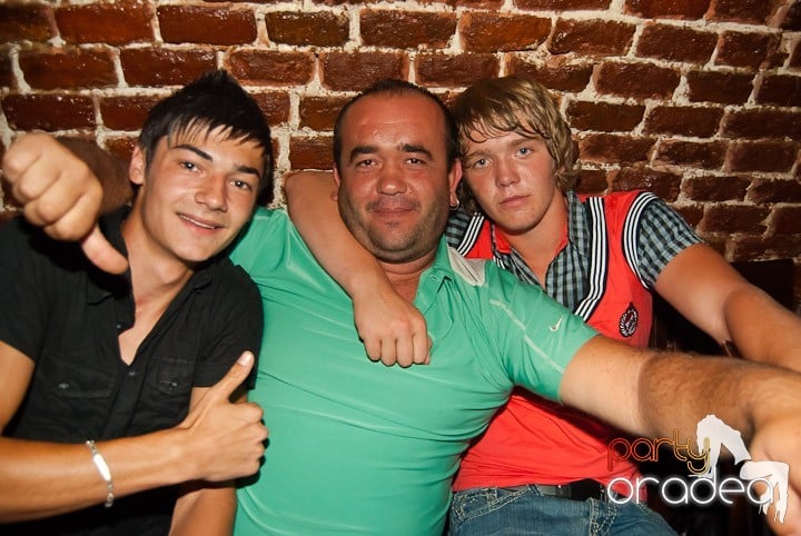 Friday Party @ Escape, 