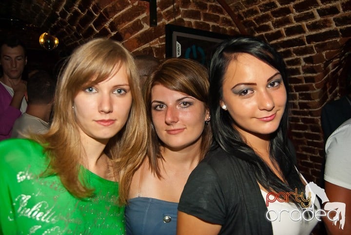 Friday Party @ Escape, 