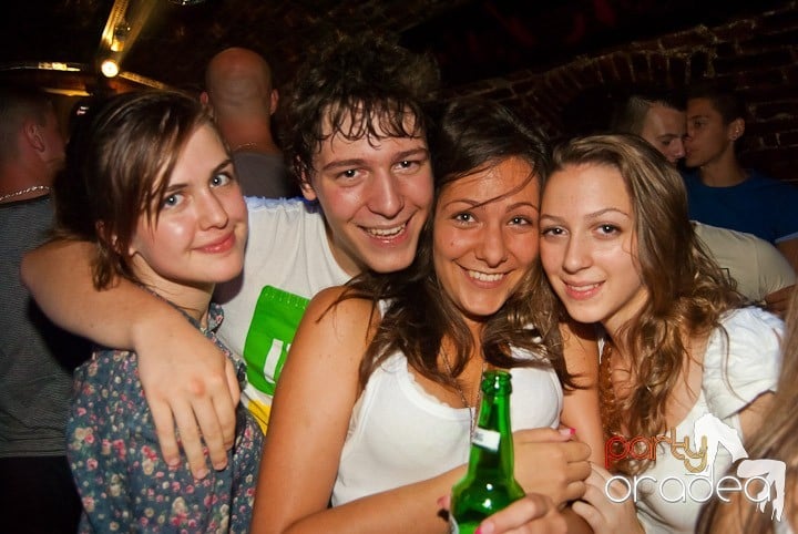 Friday Party @ Escape, 