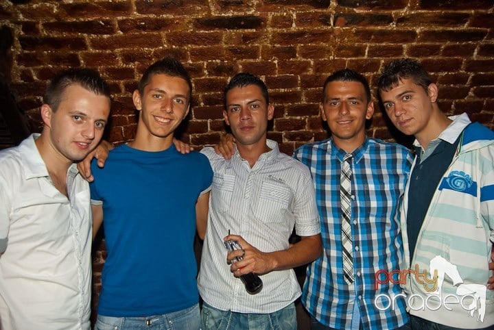 Friday Party @ Escape, 