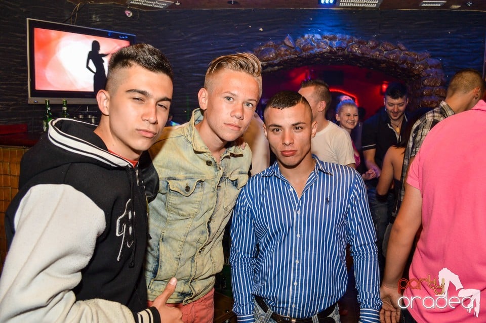 Friday party in club Downtown, 