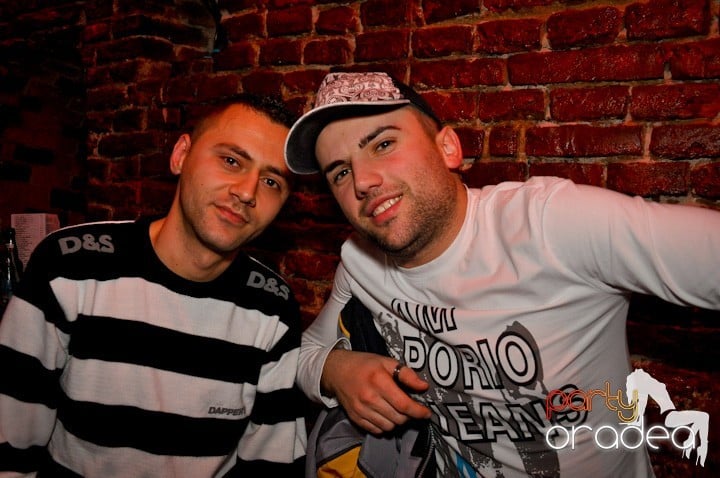 Friday Party în Club Escape, 