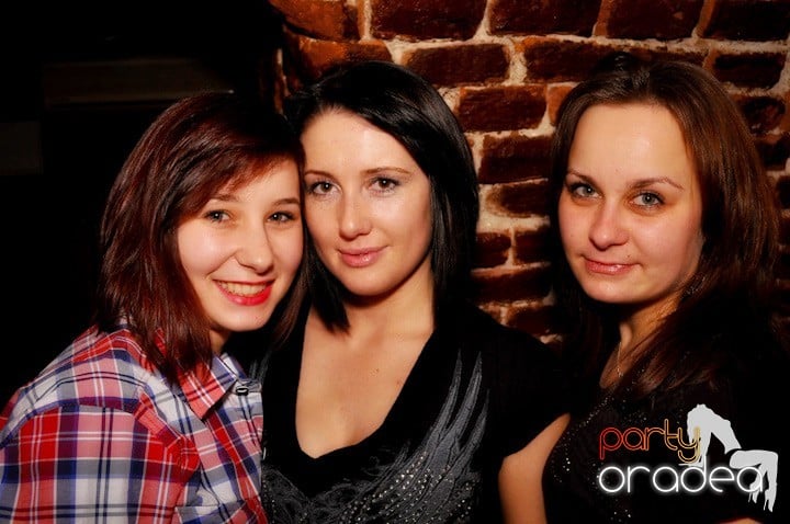 Friday Party în Club Escape, 