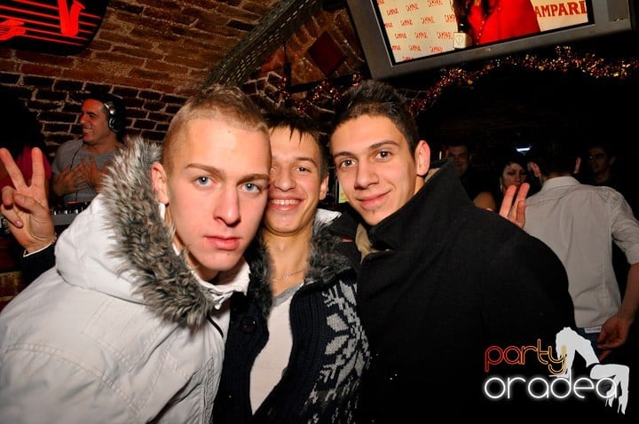 Friday Party în Club Escape, 