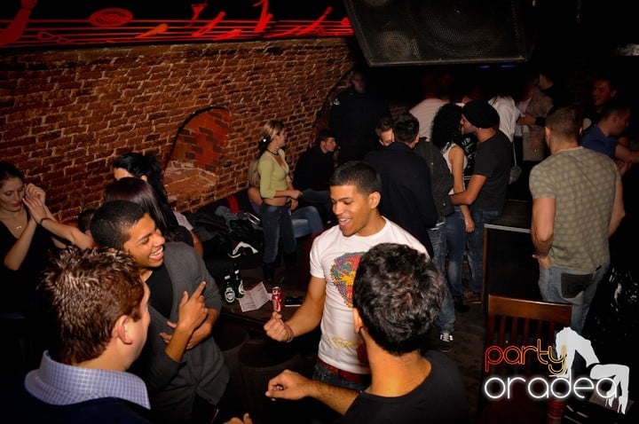 Friday Party în Club Escape, 