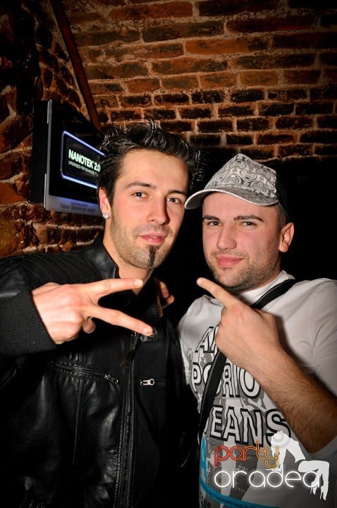 Friday Party în Club Escape, 