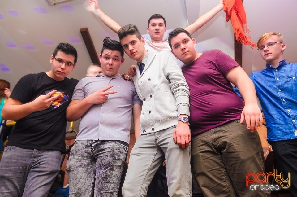 Friday Party, 