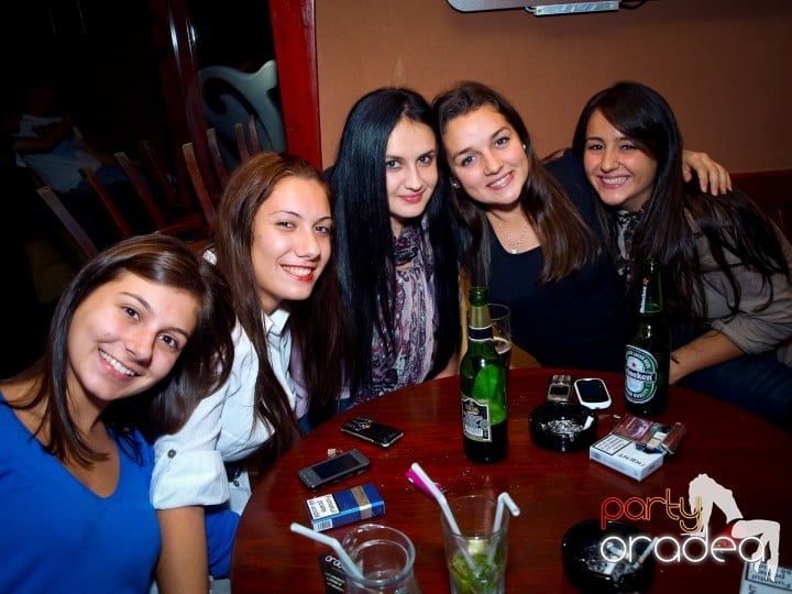 Friends weekend în Chanson, 