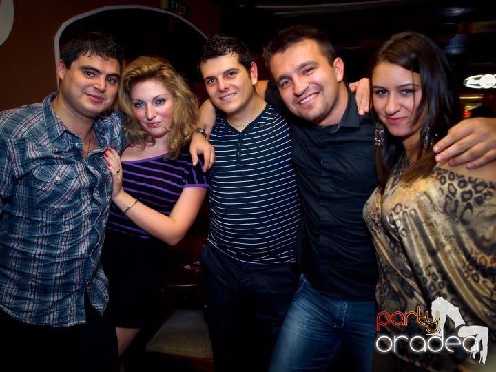 Friends weekend în Chanson, 