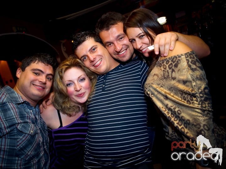 Friends weekend în Chanson, 