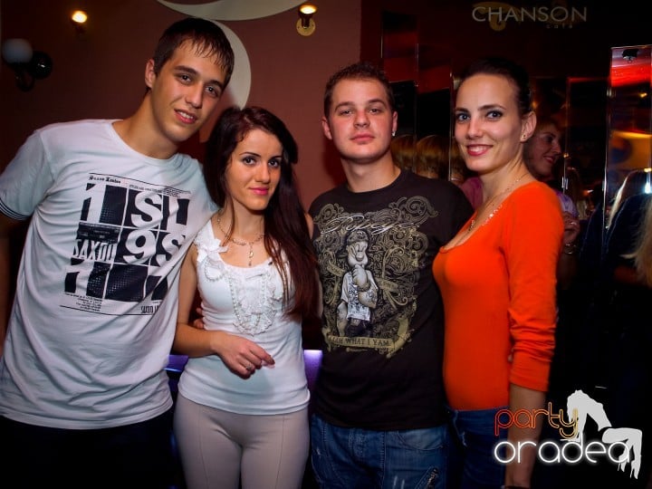 Friends weekend în Chanson, 