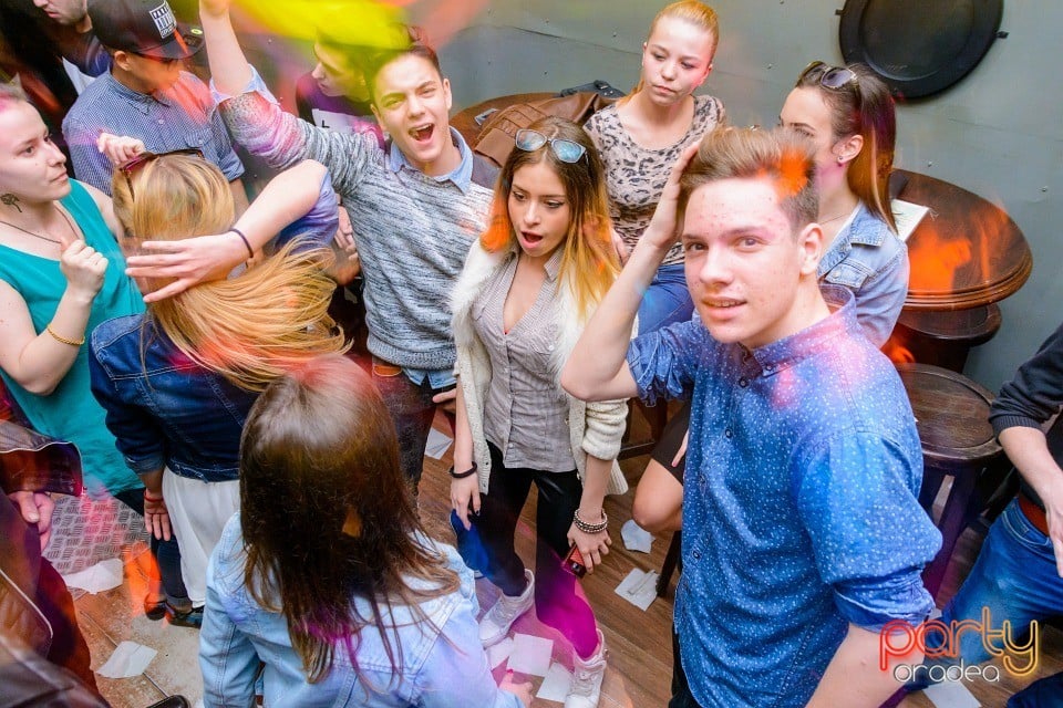 Funhouse Party, 