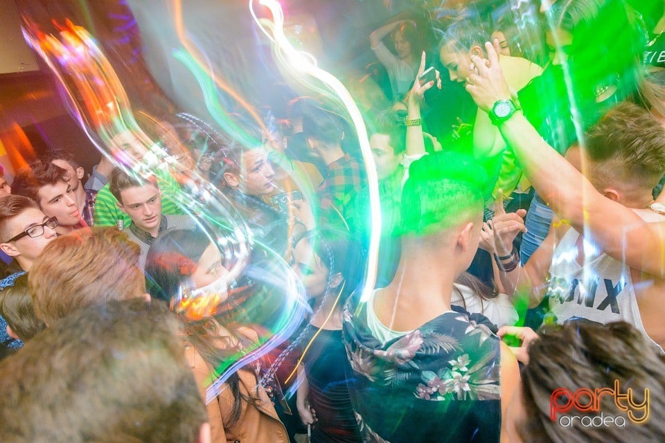Funhouse Party, 