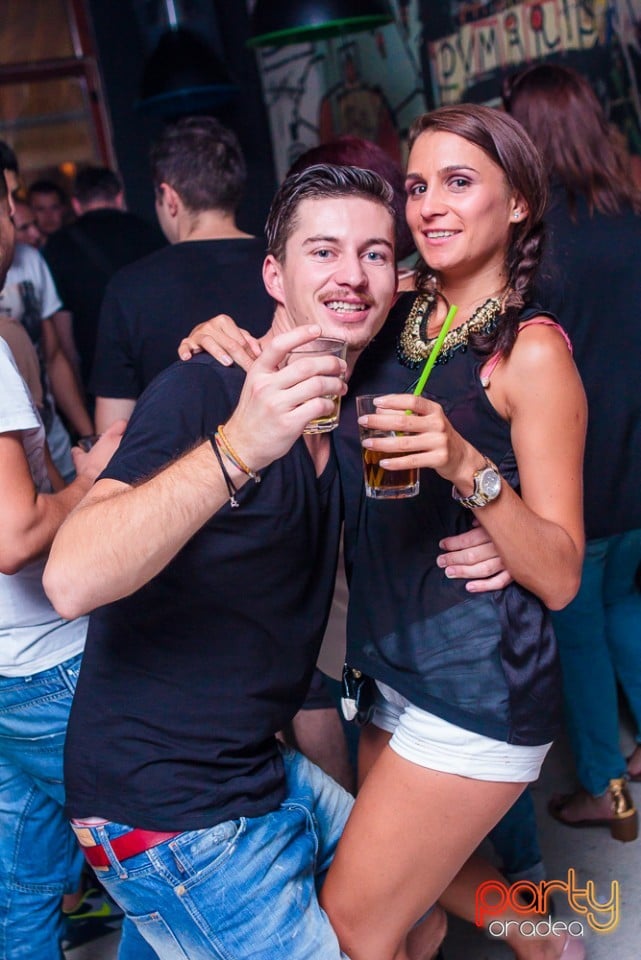 Gabriel M & Vali Mada, Juice