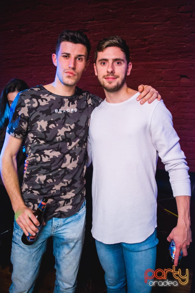 Student Party, Gekko