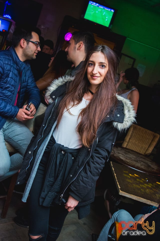 Student Party, Gekko