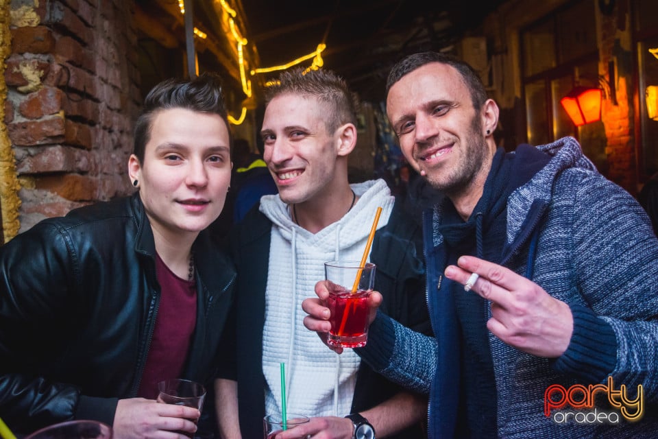 Student Party, Gekko
