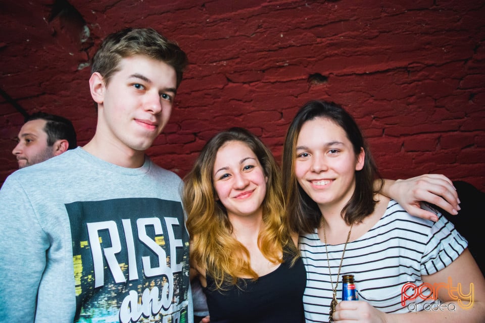 Student Party, Gekko