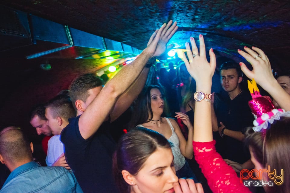 Student Party, Gekko