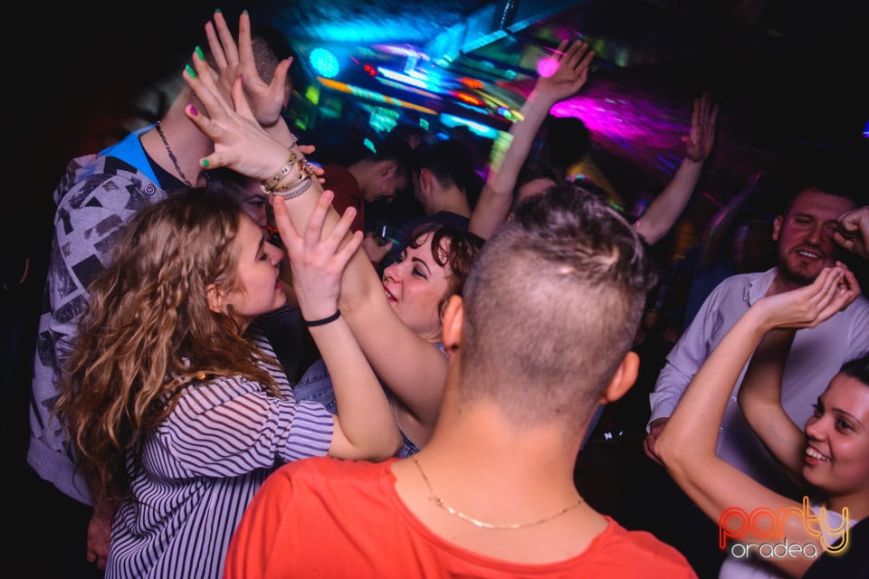 Student Party, Gekko