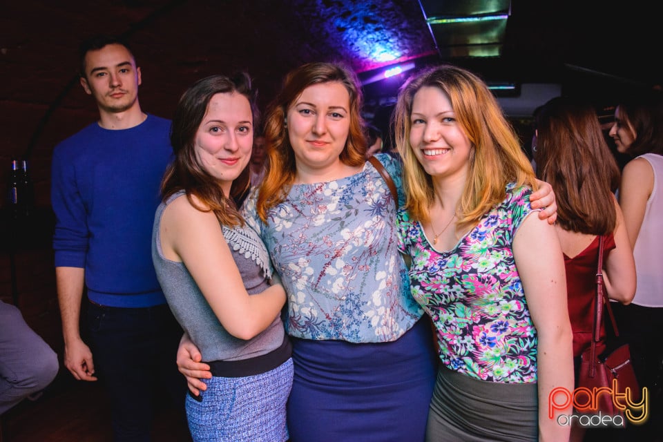 Student Party, Gekko
