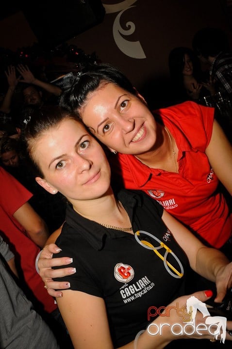 Glow Night Party sâmbătă, 