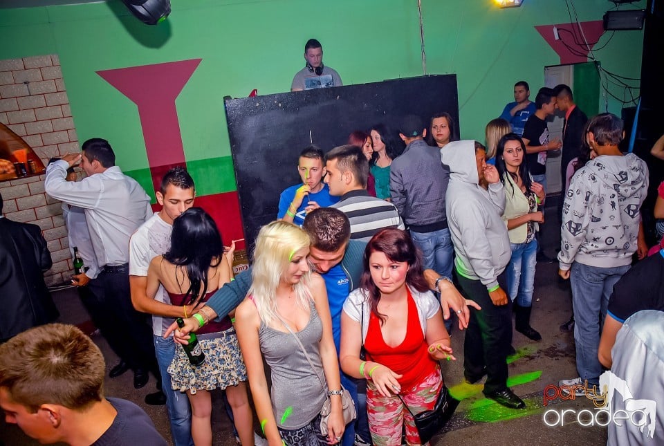 Glow stick party, Royal Party House