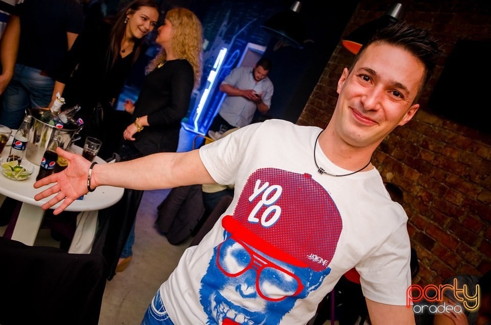 Golddigger Party, Juice