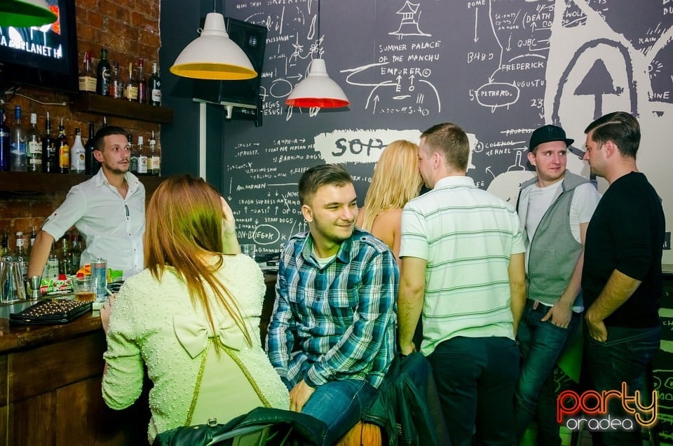 Golddigger Party, Juice