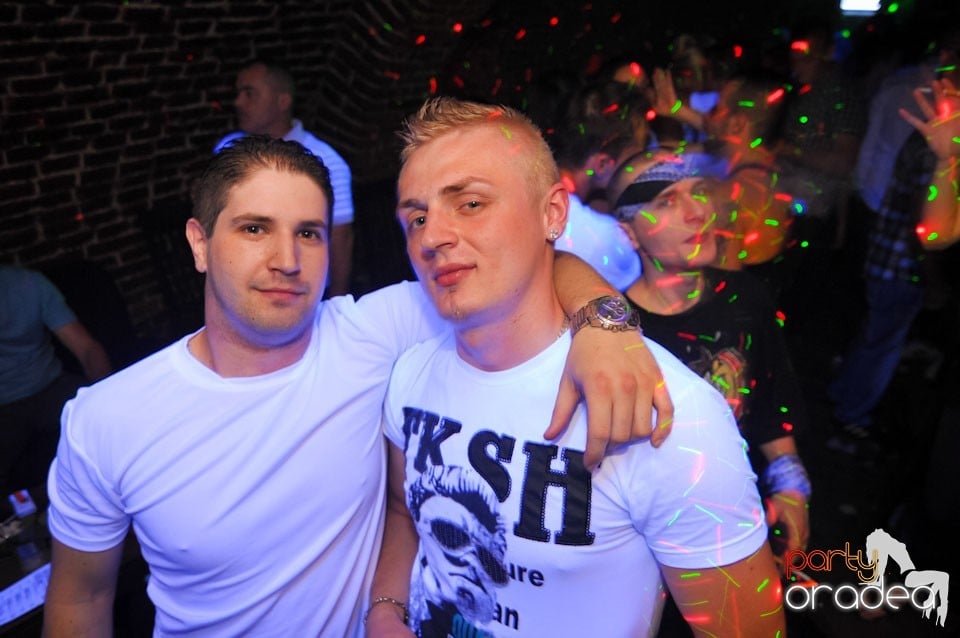 Golden Thursday @ Club Escape, 