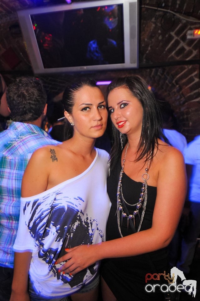 Golden Thursday @ Club Escape, 