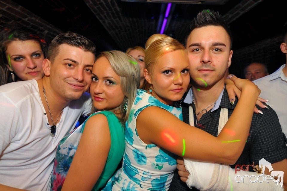 Golden Thursday @ Club Escape, 