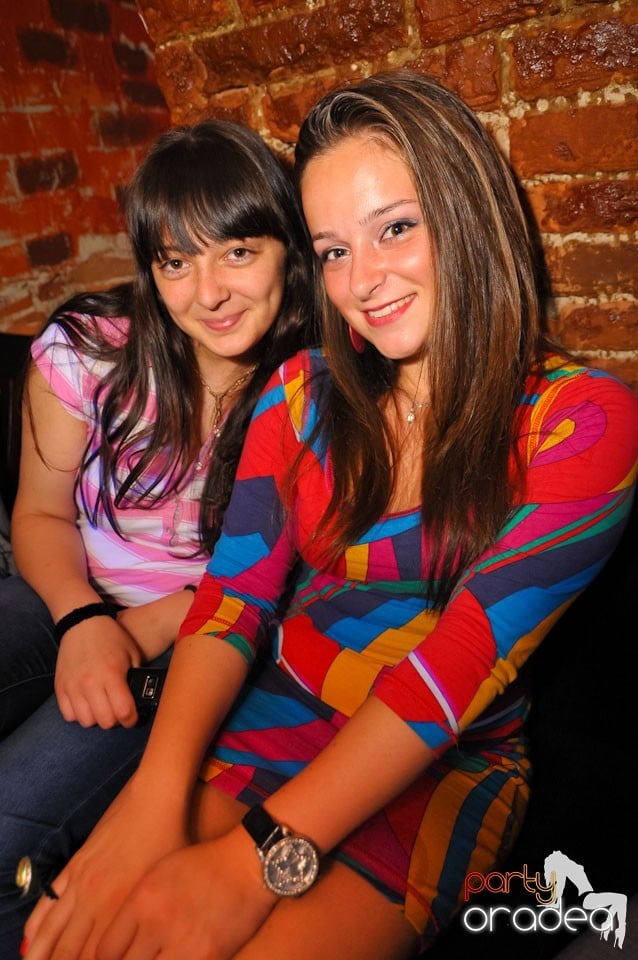 Golden Thursday @ Club Escape, 