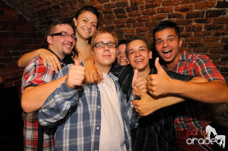 Golden Thursday @ Club Escape, 