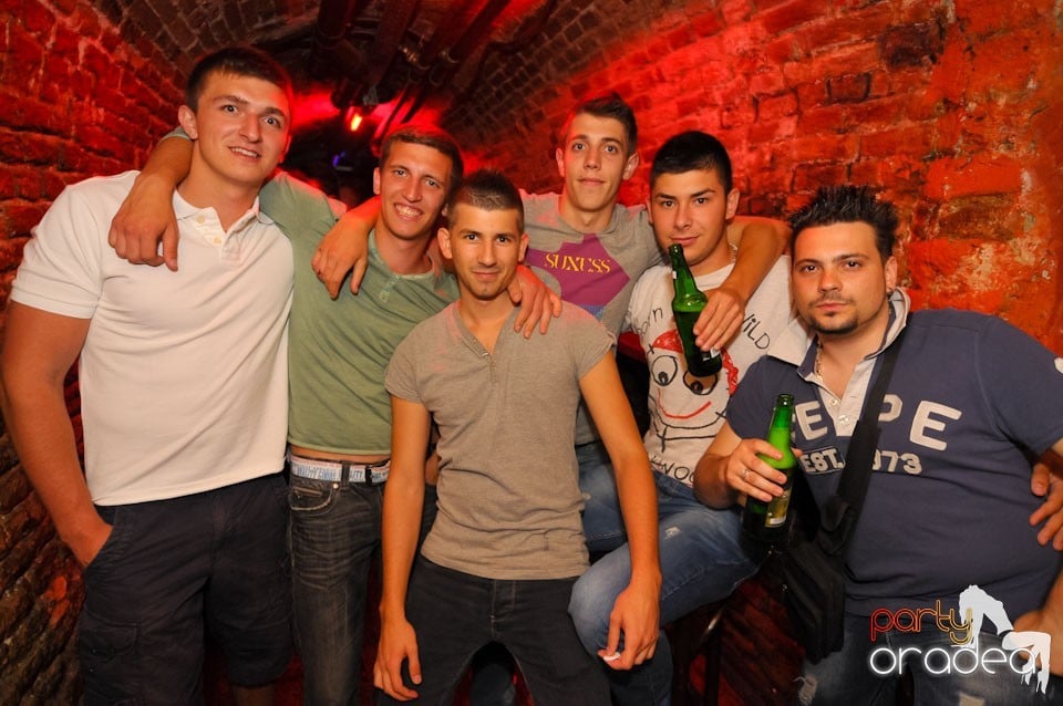 Golden Thursday @ Club Escape, 