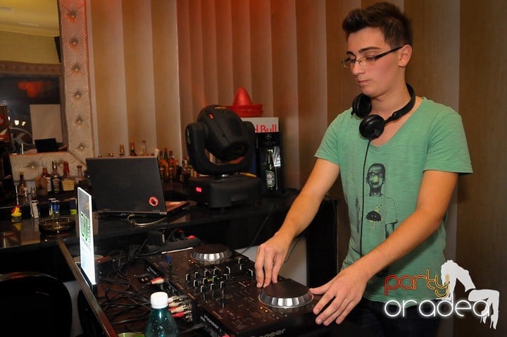 Green Party în Kadó Cafe, 