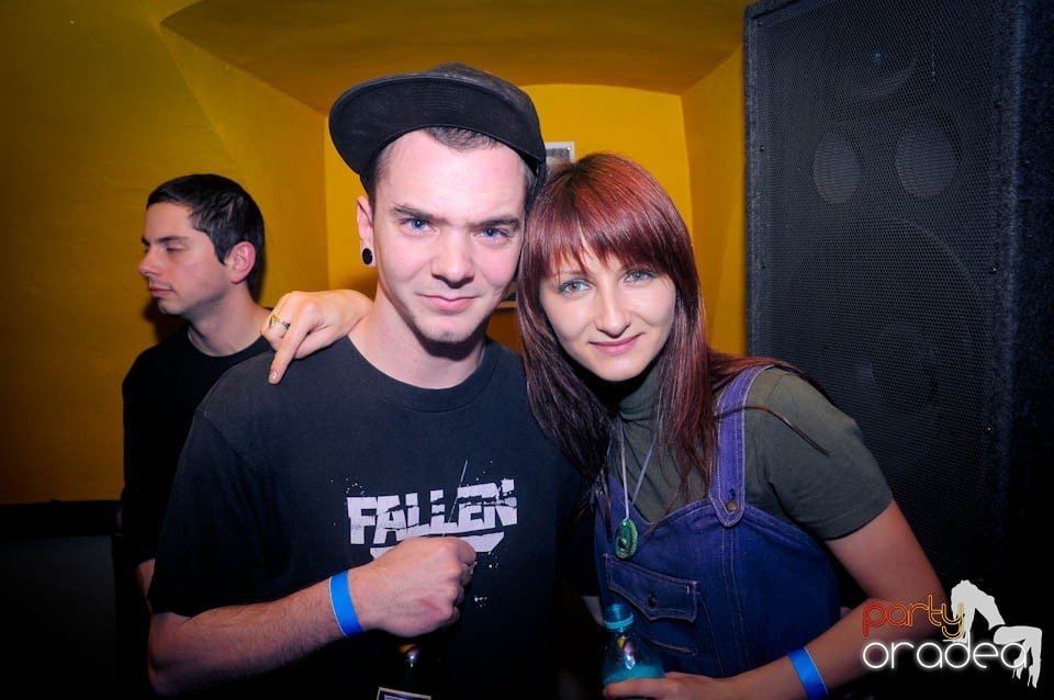 Half-Organic prezintă: Valentine's Nightmare, 