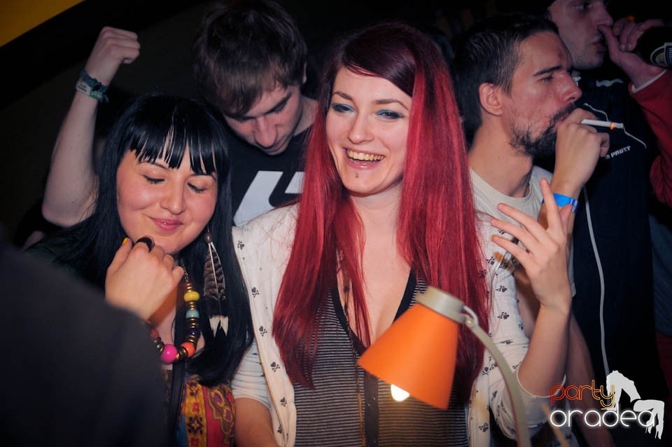 Half-Organic prezintă: Valentine's Nightmare, 